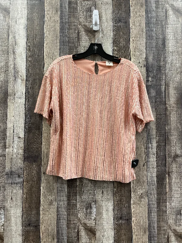 women's tops for those who want to add a bit of flair and personality to their looksTop Short Sleeve By Matilda Jane In Coral, Size: S