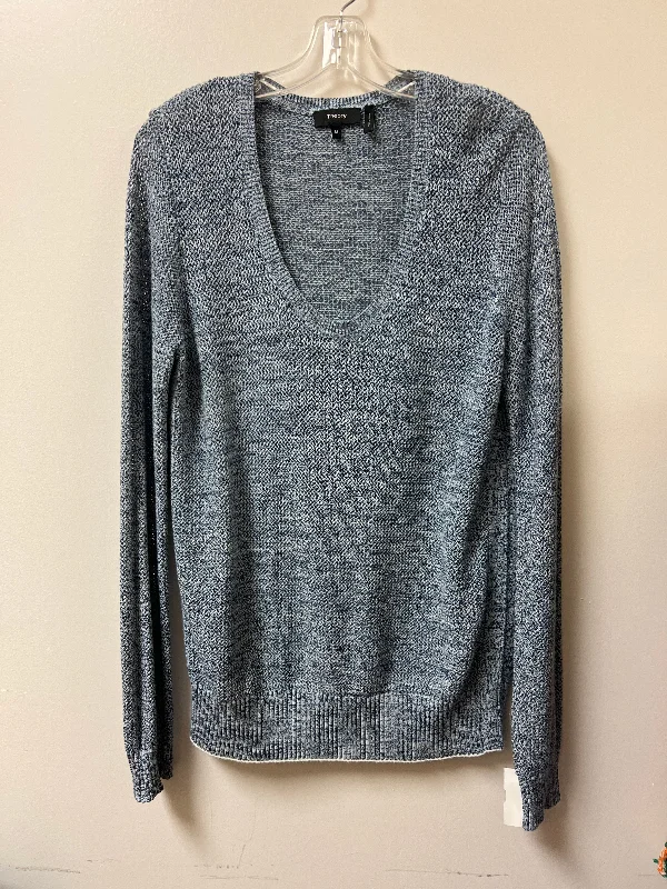 women's tops for those who want to elevate their everyday wear with chic and elegant piecesTop Long Sleeve By Theory In Blue, Size: M