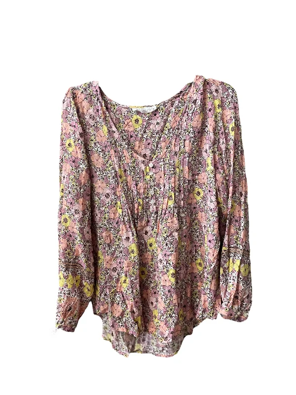 women's tops for those who want to create stylish and put-together outfits without spending a fortuneTop Long Sleeve By Jane And Delancey In Floral Print, Size: L