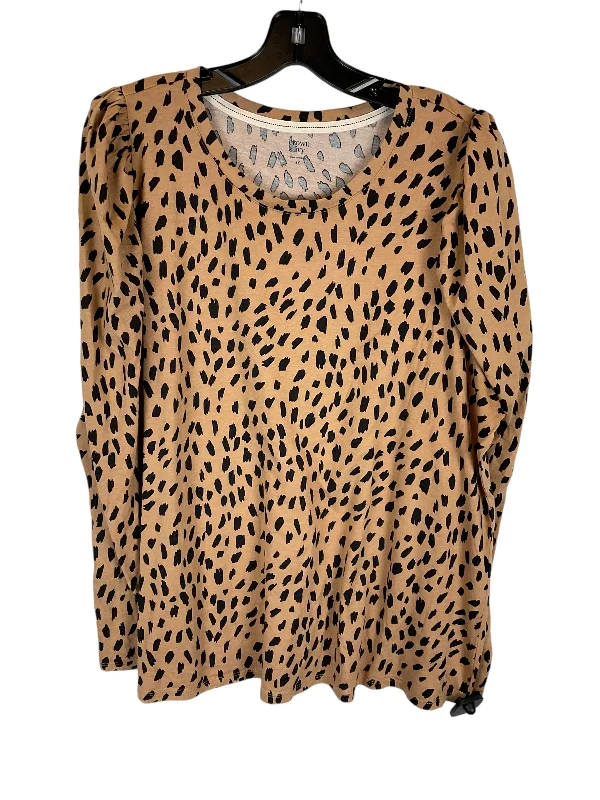 women's tops for those who want to wear versatile pieces that can be dressed up or downTop Long Sleeve By Crown And Ivy In Animal Print, Size: 3x