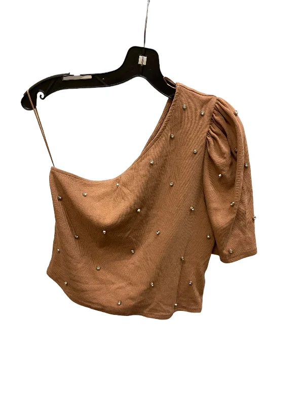 women's tops for those who want to create outfits that reflect their personal style and sense of fashionTop Short Sleeve By Express In Brown, Size: L