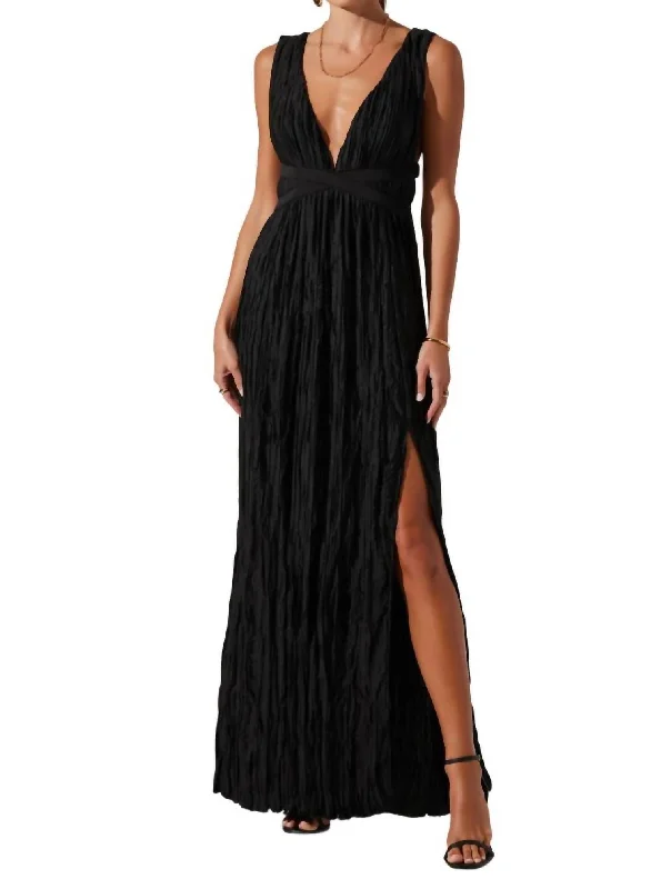 Bridesmaid DressTesni Maxi Dress In Black