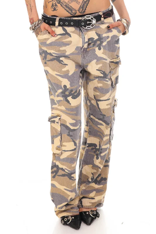 women's nursing pantsVintage Y2K Heavy Duty Camo Pants - M/L